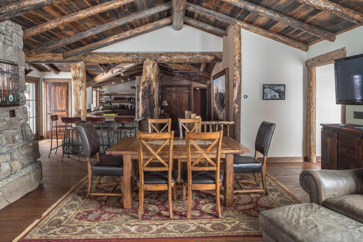 Villa Hobbit House Big Sky Exterior foto
